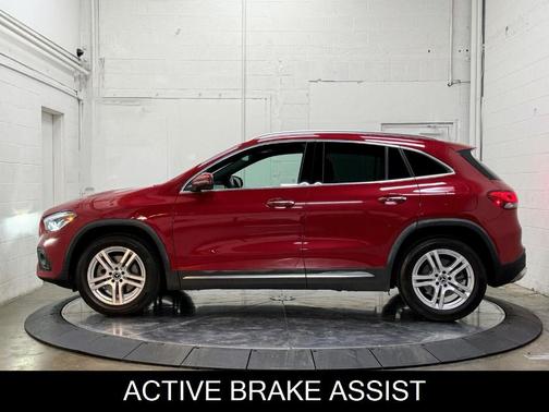 2021 Mercedes-Benz GLA 250 Base 4MATIC
