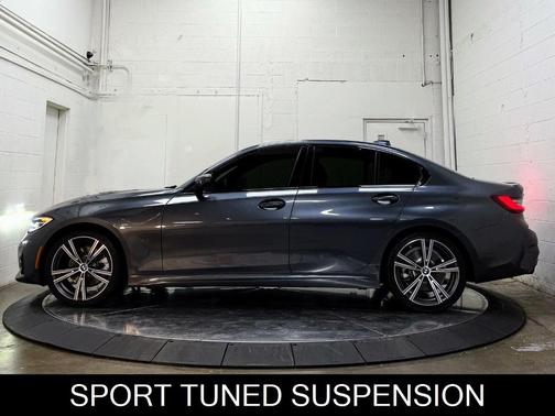 2022 BMW 330 i xDrive