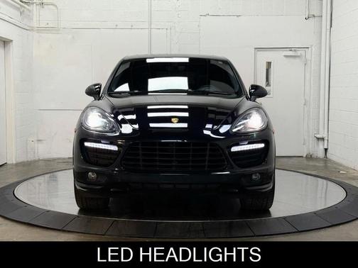 2014 Porsche Cayenne GTS