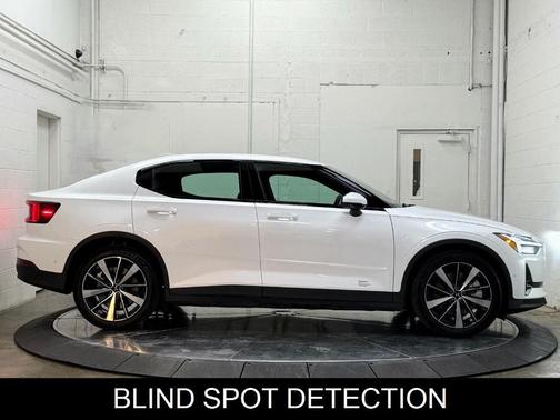 2022 Polestar 2 Long Range Dual Motor