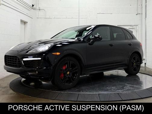 2013 Porsche Cayenne GTS