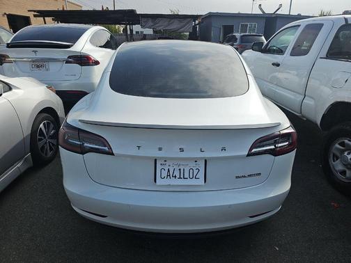 2022 Tesla Model 3 Long Range