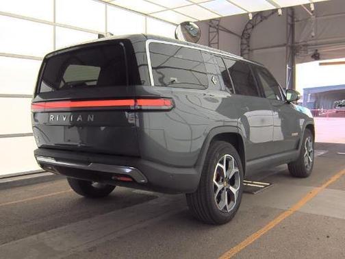 2023 Rivian R1S Adventure Quad Motor Large Pack