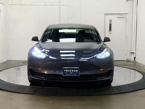 2022 Tesla Model 3 Base
