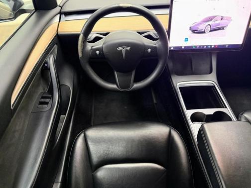 2022 Tesla Model 3 Base