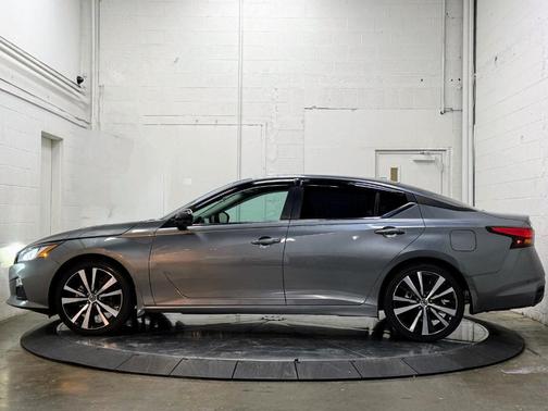 2021 Nissan Altima 2.5 SR