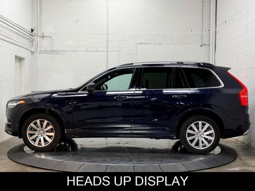 2019 Volvo XC90 T6 Momentum