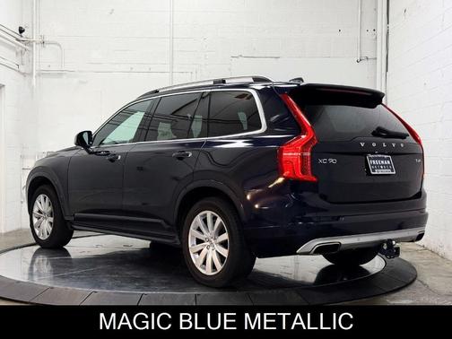 2019 Volvo XC90 T6 Momentum