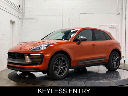 2023 Porsche Macan KEYLESS ENTRY PANORAMIC MOONROOF NAVIGATION VIEW C