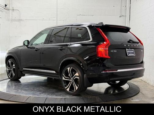 2024 Volvo XC90 B6 Ultimate Bright Theme 7-Seater
