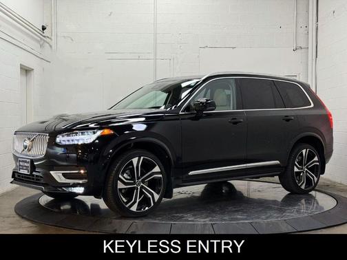 2024 Volvo XC90 B6 Ultimate Bright Theme 7-Seater