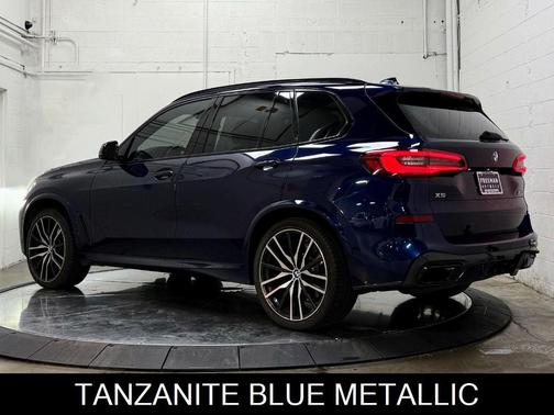 2020 BMW X5 M50i
