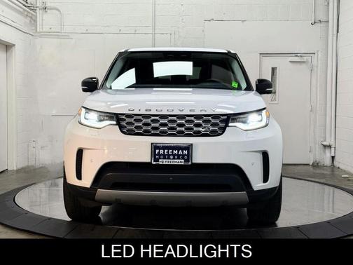 2024 Land Rover Discovery P300 S