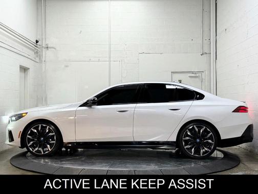 2024 BMW i5 M60