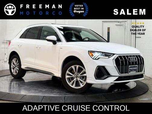 2022 Audi Q3 45 S line Premium