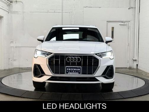 2022 Audi Q3 45 S line Premium