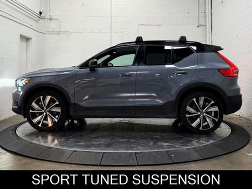 2021 Volvo XC40 Recharge Pure Electric P8