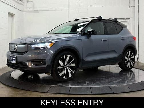 2021 Volvo XC40 Recharge Pure Electric P8