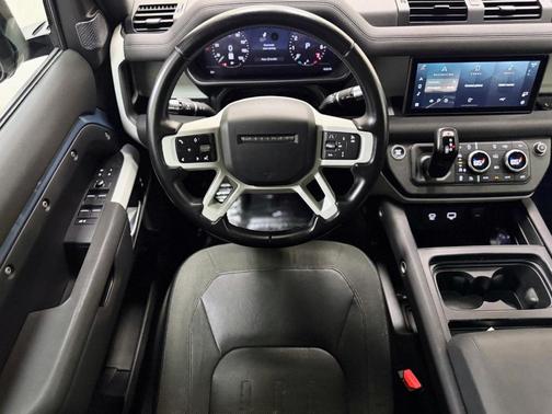 2021 Land Rover Defender 110 SE