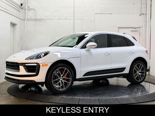 2022 Porsche Macan S