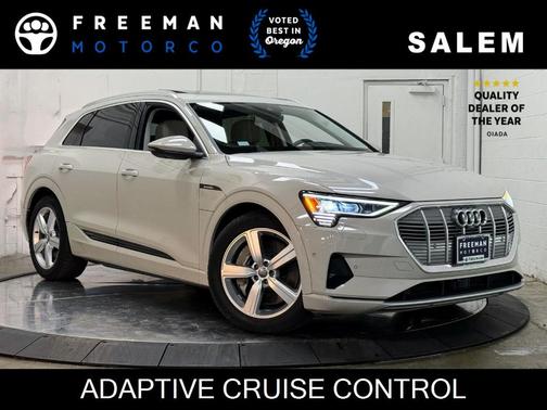 2019 Audi e-tron quattro Premium Plus