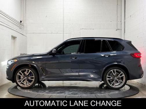 2022 BMW X5 M50i