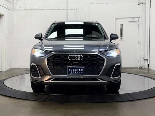 2023 Audi Q5 45 S line quattro Premium