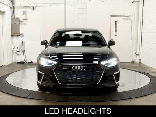 2024 Audi A4 45 S line quattro Premium