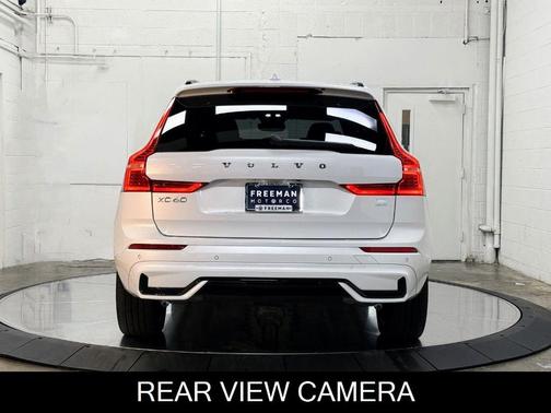 2024 Volvo XC60 Recharge Plug-In Hybrid T8 Plus Dark Theme