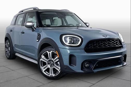Sage Green Metallic 2024 MINI Countryman Cooper S