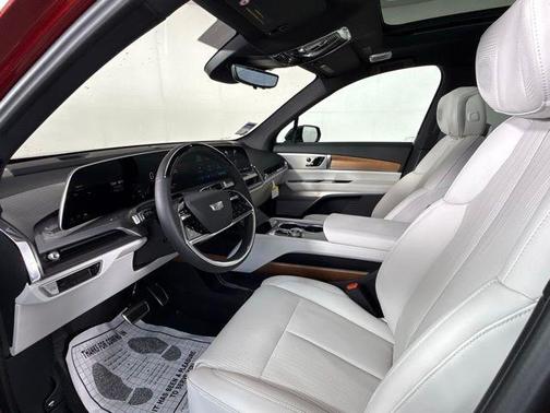 2026 Cadillac VISTIQ Luxury