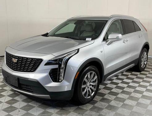 2022 Cadillac XT4 Premium Luxury