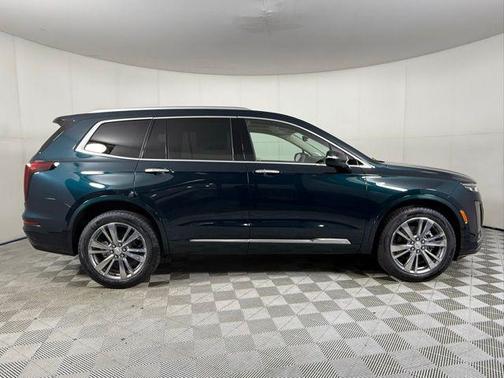 2025 Cadillac XT6 Premium Luxury FWD