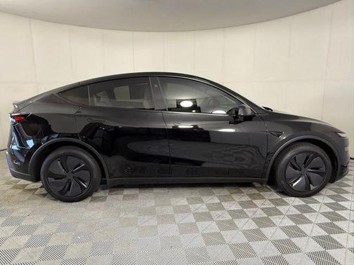 2026 Tesla Model Y Long Range Dual Motor All-Wheel Drive