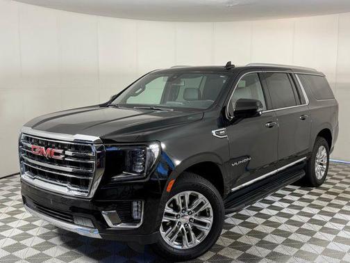 2022 GMC Yukon XL SLT