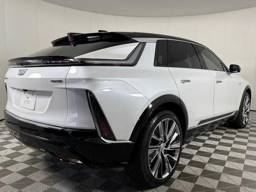 2025 Cadillac LYRIQ Luxury w/1SE