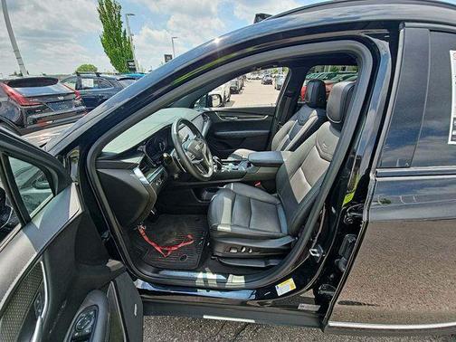 2022 Cadillac XT5 Sport