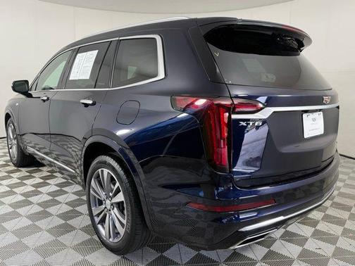 2021 Cadillac XT6 Premium Luxury FWD