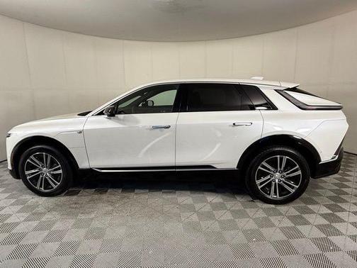 2025 Cadillac LYRIQ Luxury w/1SC