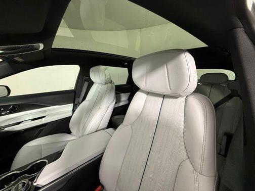 2025 Cadillac LYRIQ Luxury w/1SC