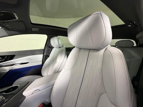 2026 Cadillac OPTIQ Premium Luxury