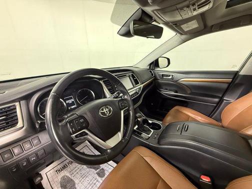 2019 Toyota Highlander Limited Platinum