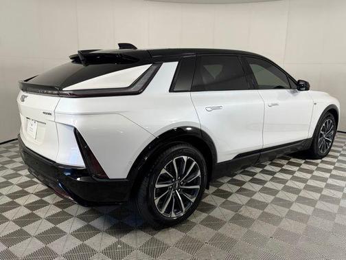 2025 Cadillac LYRIQ Sport w/1SJ