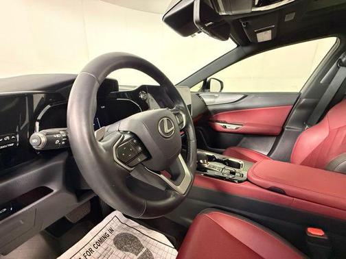White Pearl 2025 Lexus NX 350h Luxury