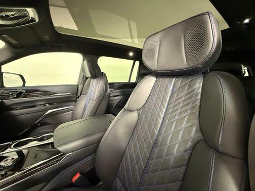 2026 Cadillac Escalade IQL Sport