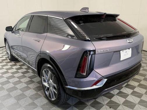 2025 Cadillac OPTIQ Luxury 1 AWD