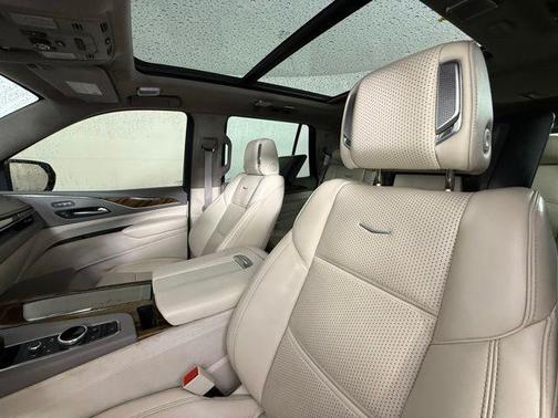 2022 Cadillac Escalade Sport Platinum