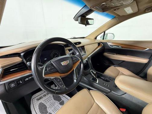 2018 Cadillac XT5 Platinum