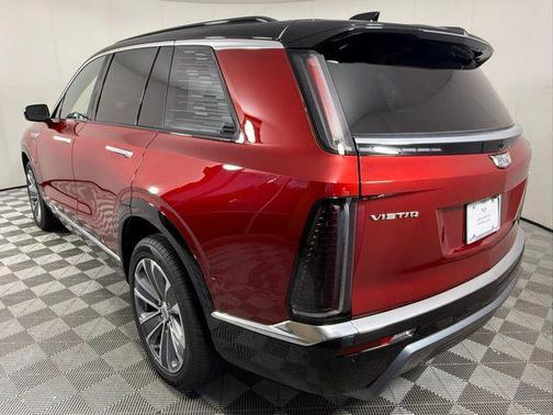 2026 Cadillac VISTIQ Luxury