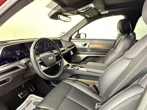 2026 Cadillac VISTIQ Luxury